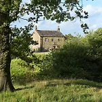 Moor Tops By Birch * Broughton (North Yorkshire)