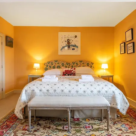 Moor Tops By Birch * Broughton (North Yorkshire)