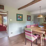 Moor Tops By Birch Holiday home *