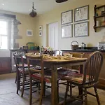 Moor Tops By Birch * Broughton (North Yorkshire)